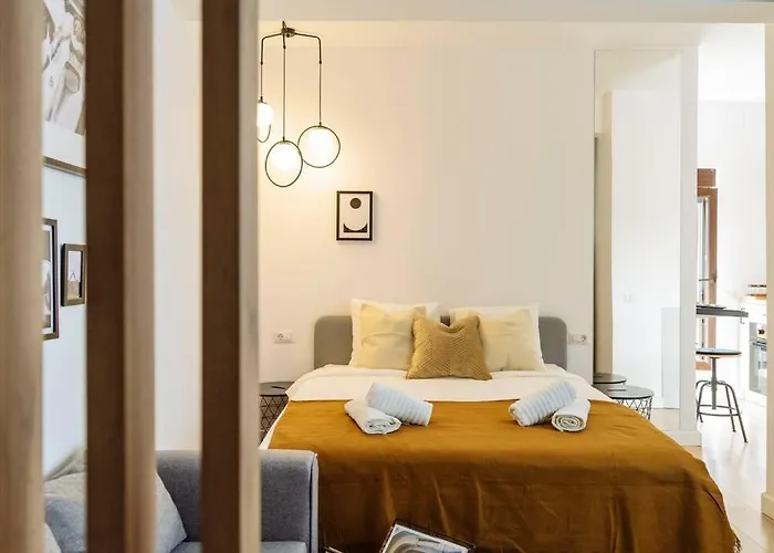 Amazing Views Rooftop Flat - Amzei Square דירה בוקרשט
