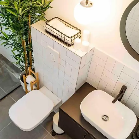 Amazing Views Rooftop Flat - Amzei Square Apartment Bucharest