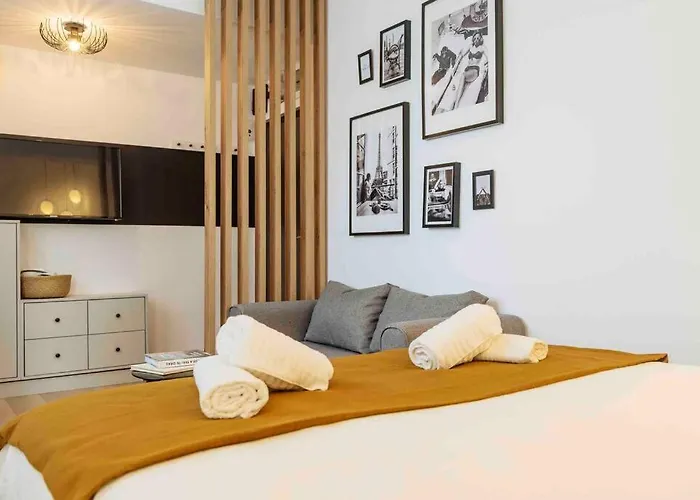 Amazing Views Rooftop Flat - Amzei Square * Bucureşti