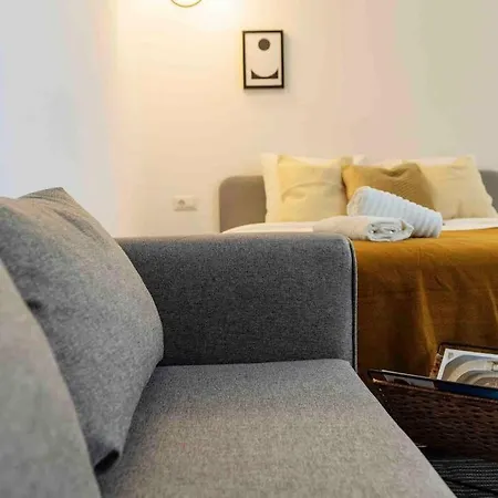 Amazing Views Rooftop Flat - Amzei Square Apartment *