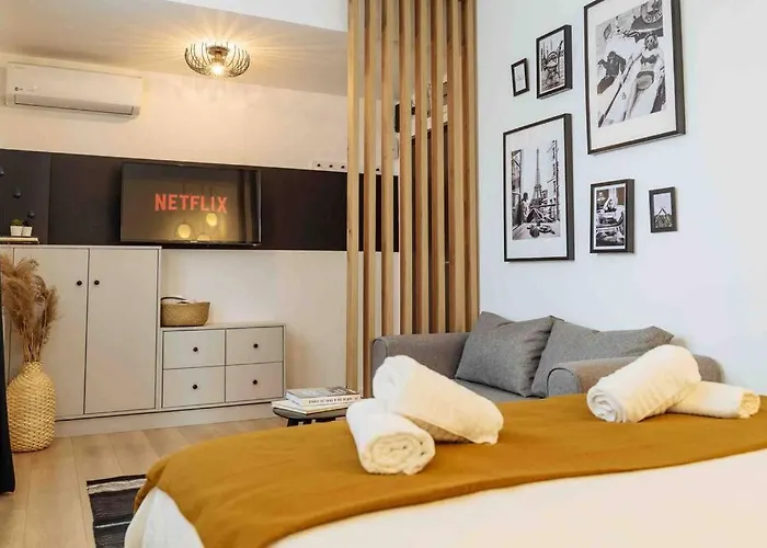 Amazing Views Rooftop Flat - Amzei Square Apartment Bukarest