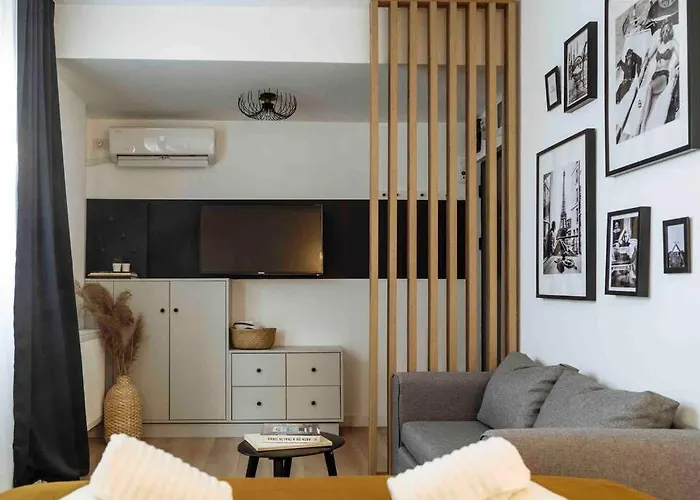 Amazing Views Rooftop Flat - Amzei Square Apartment Bukarest