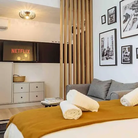 Amazing Views Rooftop Flat - Amzei Square Apartment Bukarest